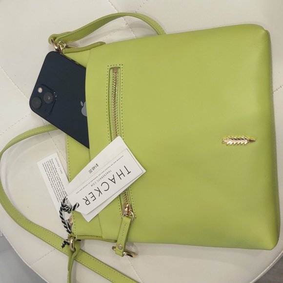 💚Thacker Neon Lime Citron Green Leather Crossbody Purse Handbag $148 Adjustable - Picture 7 of 7